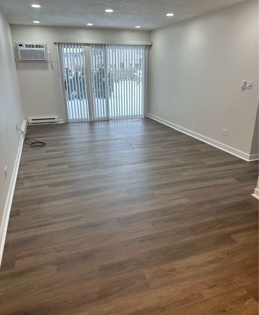 880 E Old Willow Road #175, Prospect Heights, IL 60070