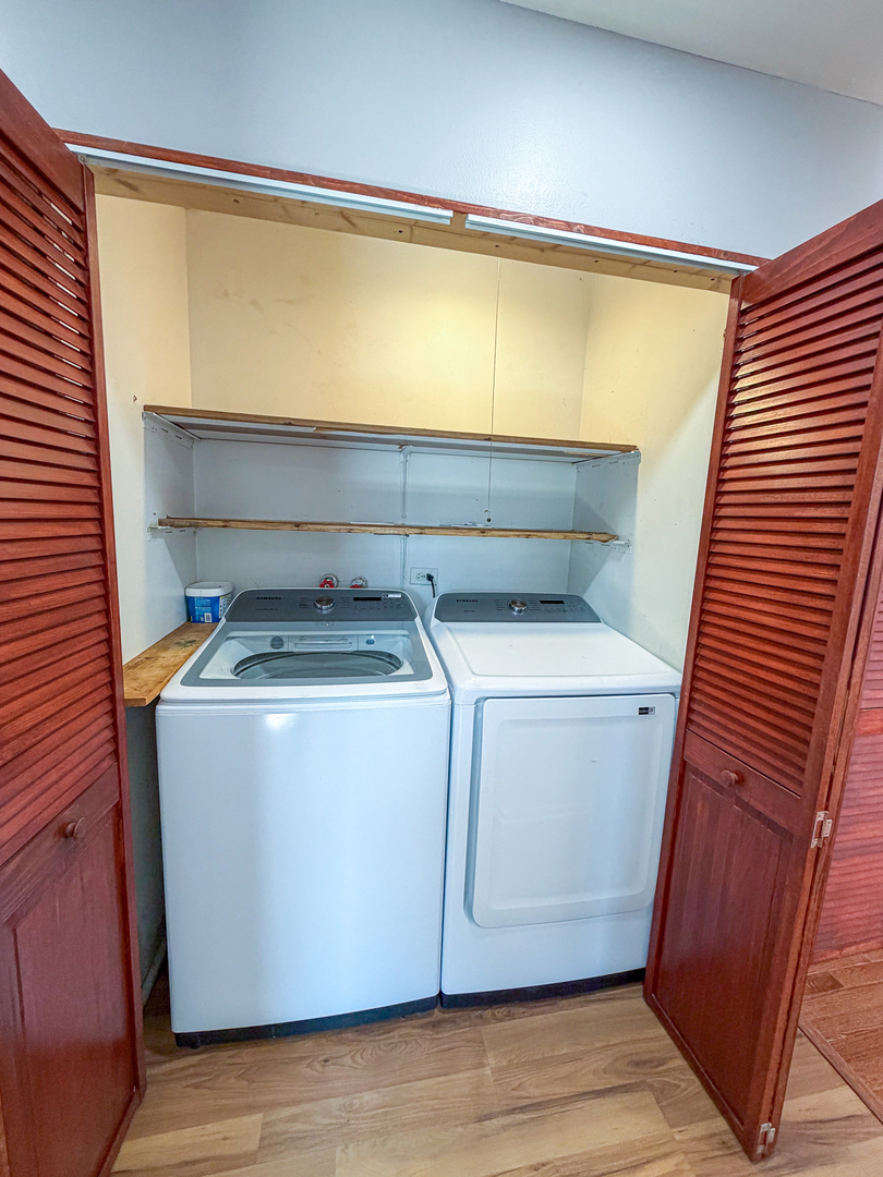 290 E Wrightwood Avenue, Glendale Heights, IL 60139