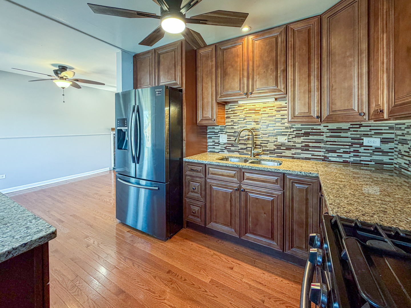 290 E Wrightwood Avenue, Glendale Heights, IL 60139