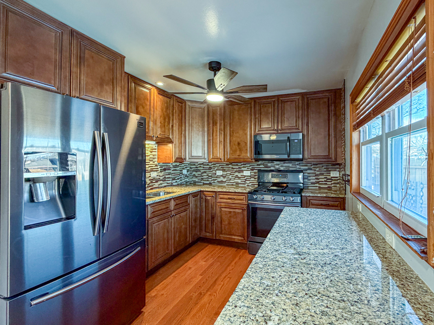 290 E Wrightwood Avenue, Glendale Heights, IL 60139