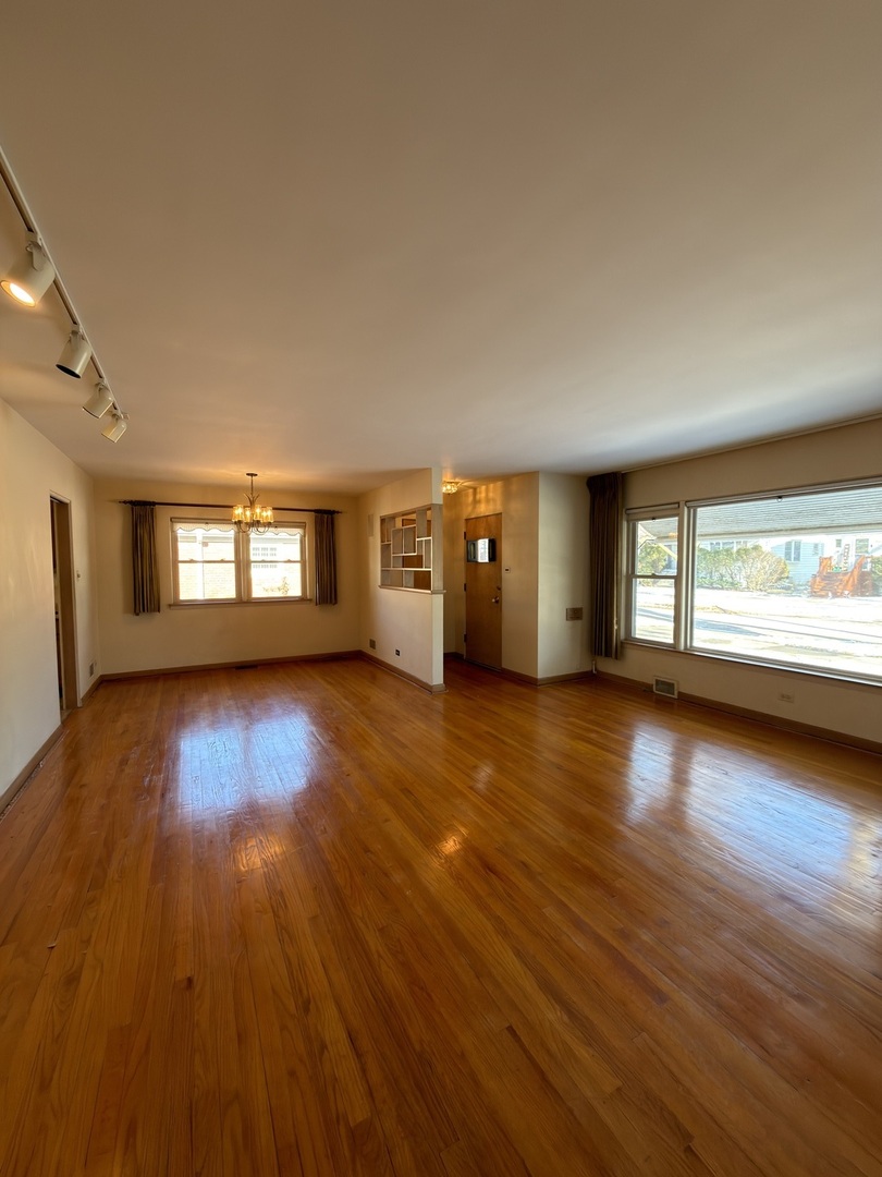 3814 Raymond Avenue, Brookfield, IL 60513