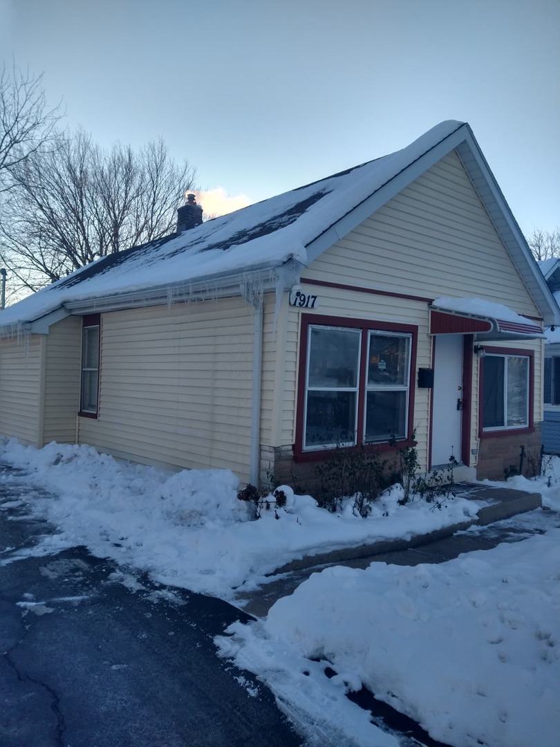 1917 Honore Avenue, North Chicago, IL 60064