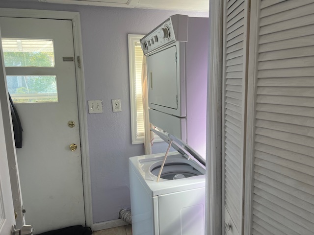 1917 Honore Avenue, North Chicago, IL 60064