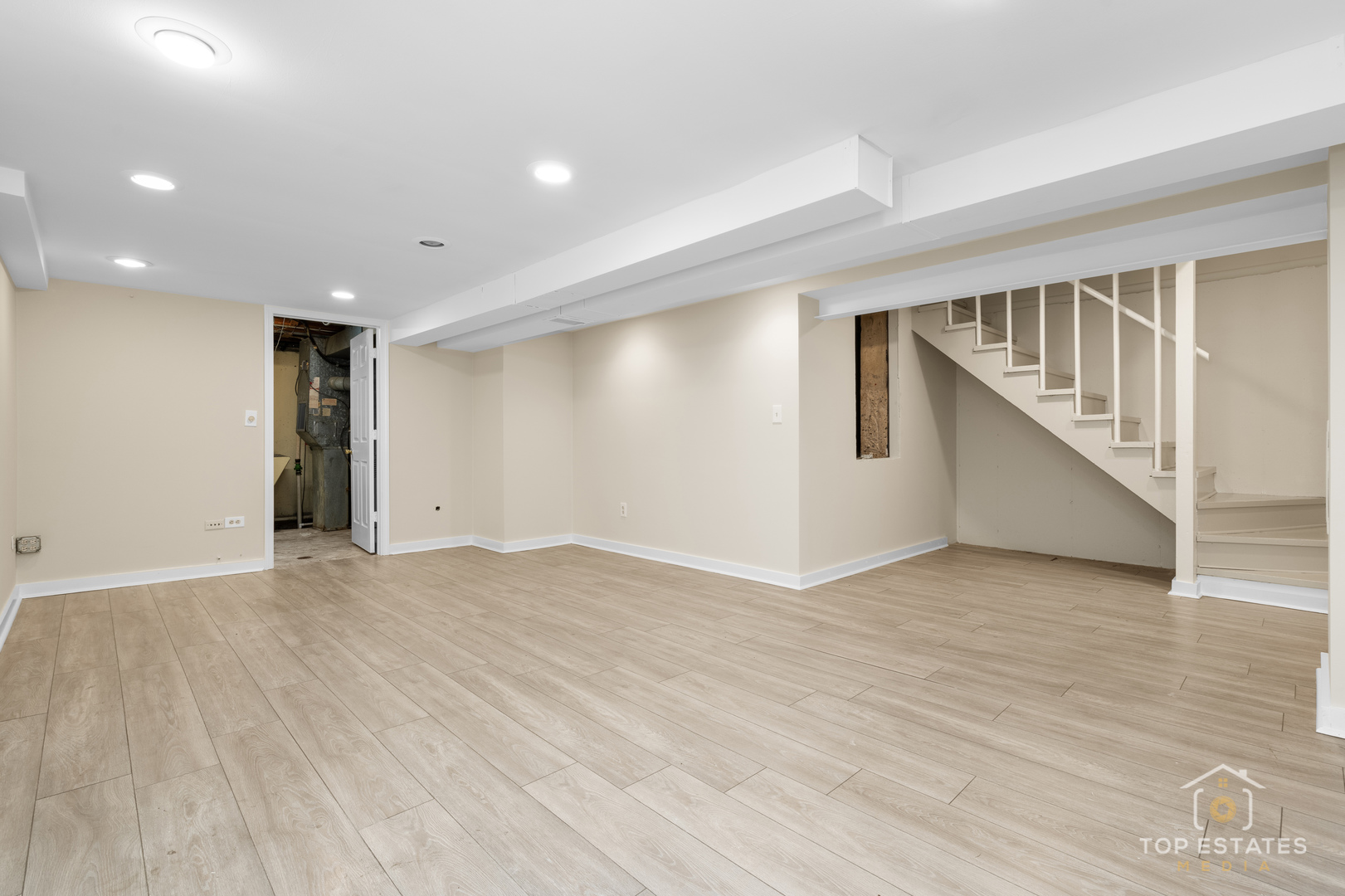 445 W Dorset Avenue, Palatine, IL 60067