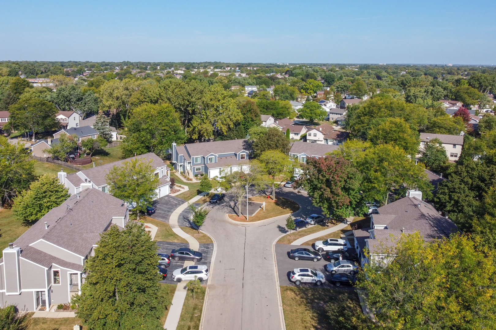 125 Manchester Court #125, Schaumburg, IL 60193