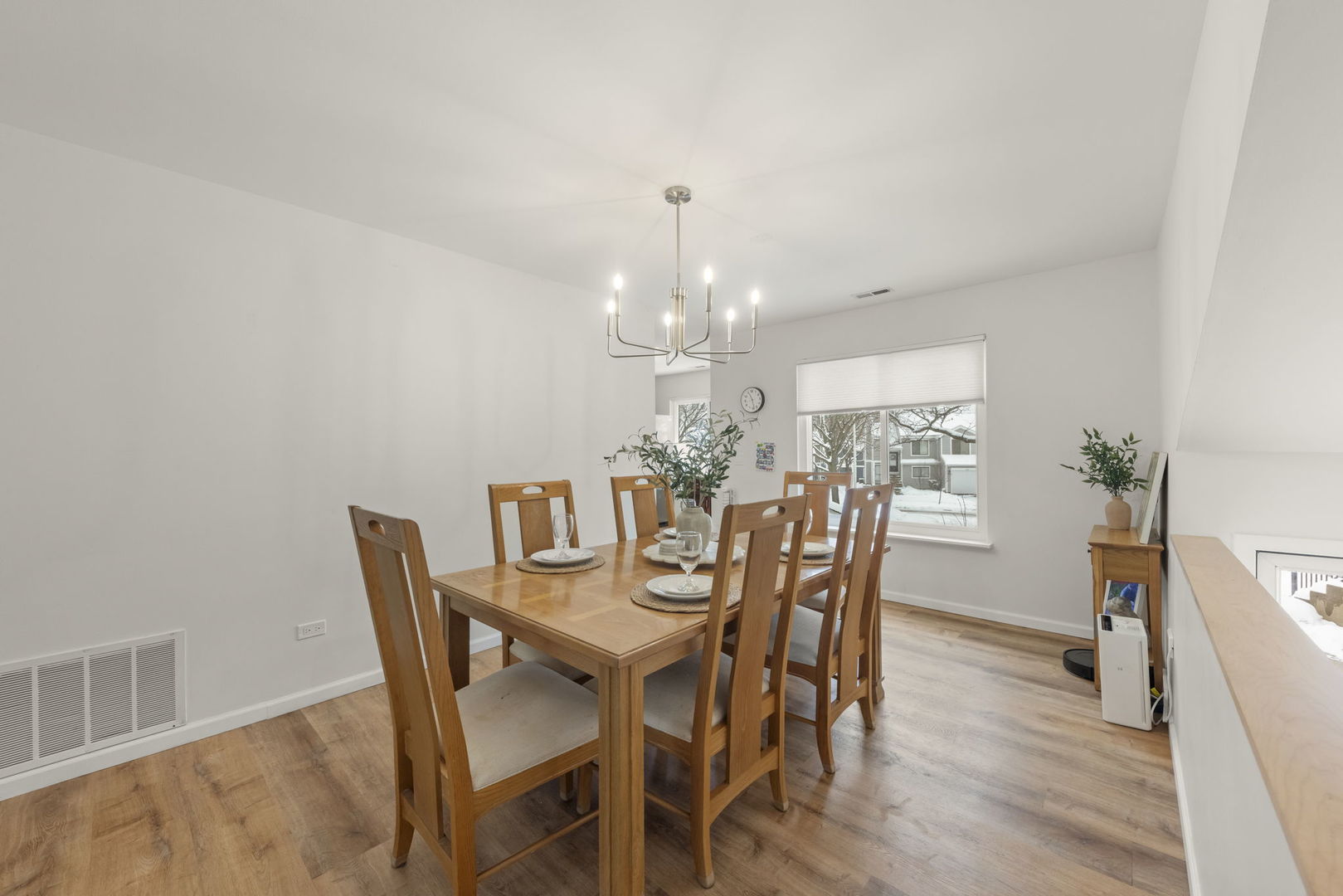 125 Manchester Court #125, Schaumburg, IL 60193