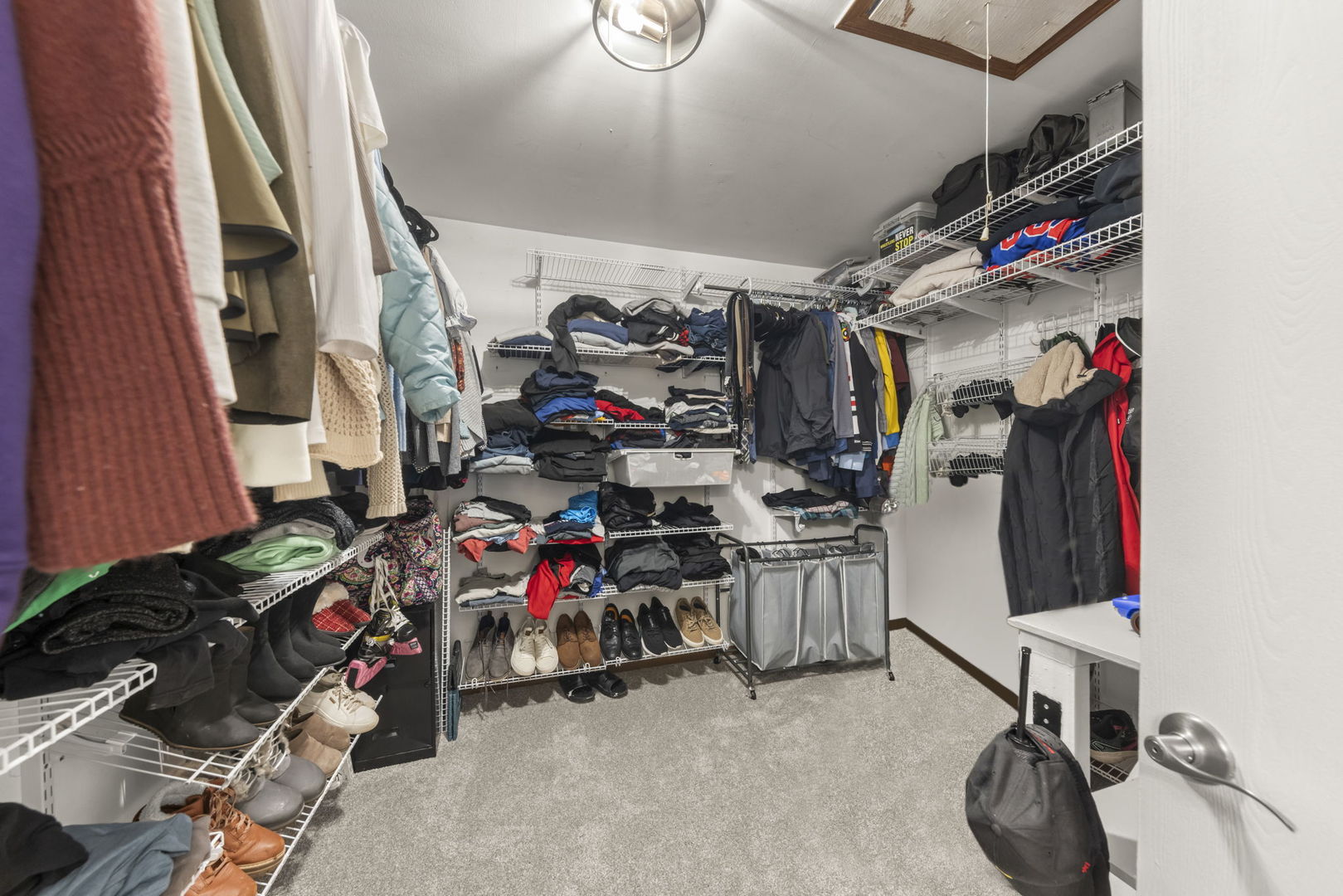 125 Manchester Court #125, Schaumburg, IL 60193