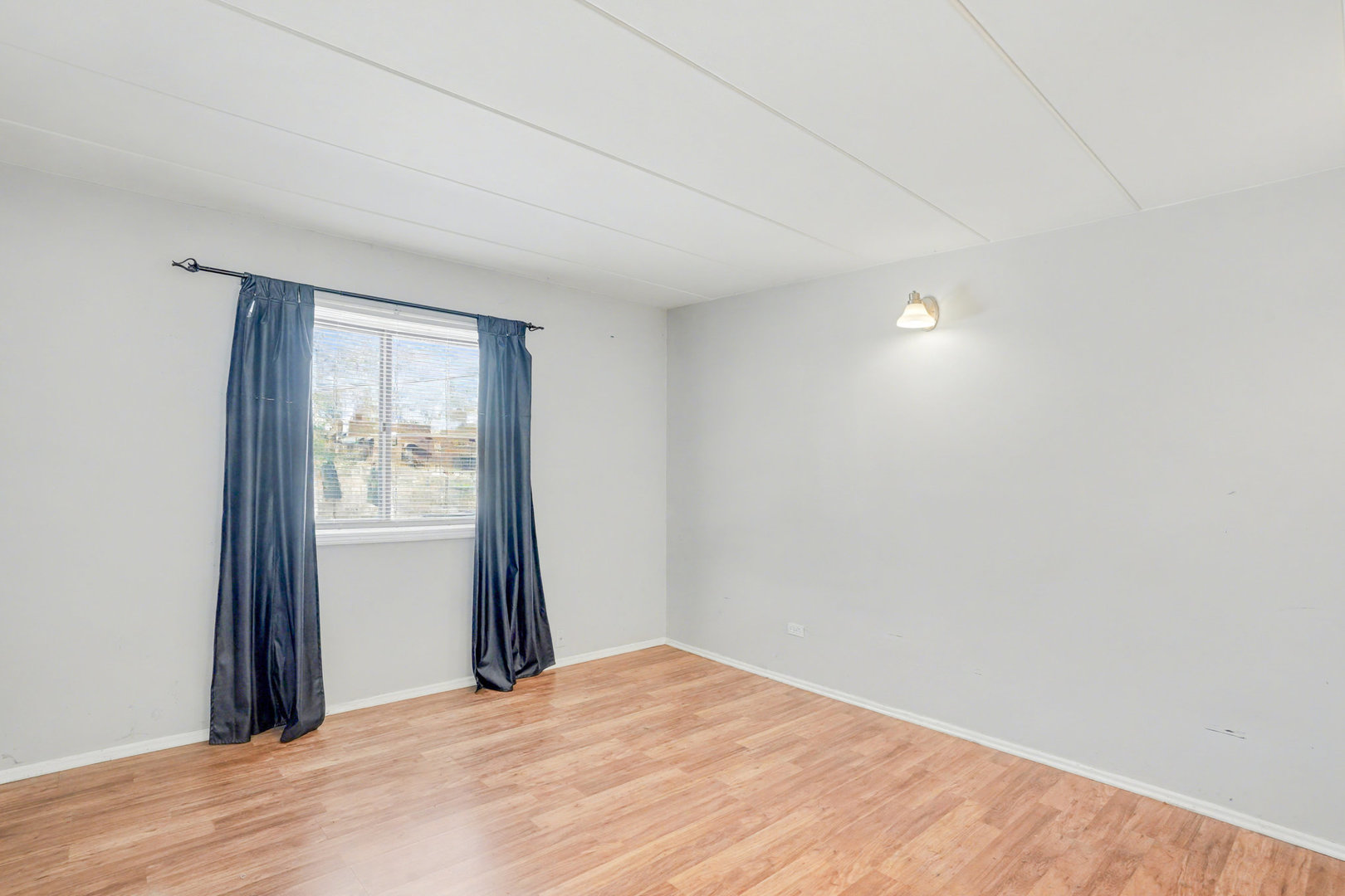 2807 Glenwood Lansing Road #112, Lynwood, IL 60411