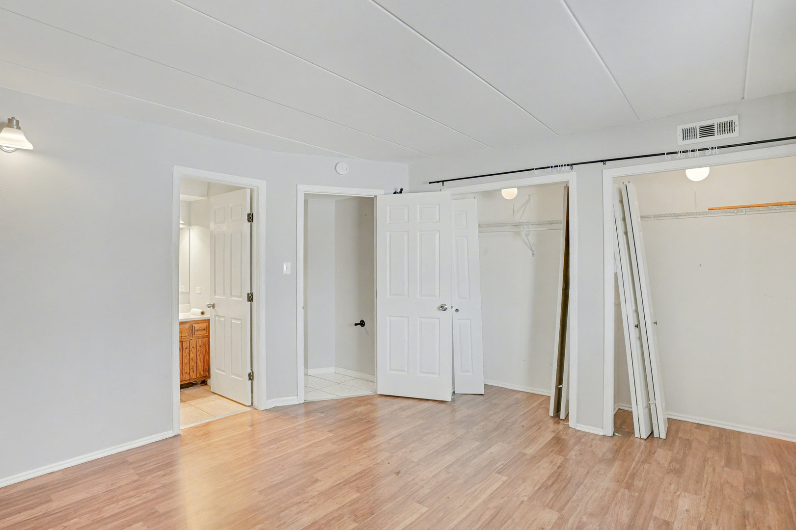 2807 Glenwood Lansing Road #112, Lynwood, IL 60411