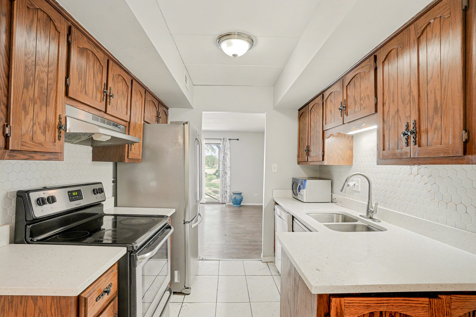 2807 Glenwood Lansing Road #112, Lynwood, IL 60411