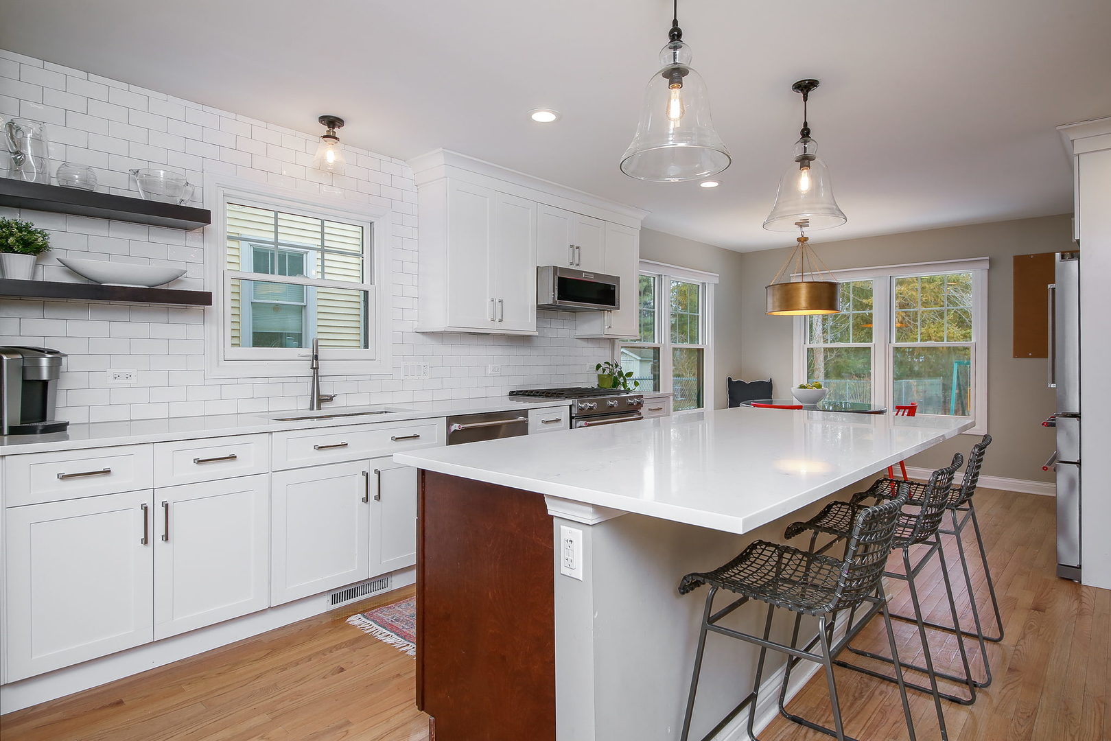 709 Pleasant Avenue, Glen Ellyn, IL 60137