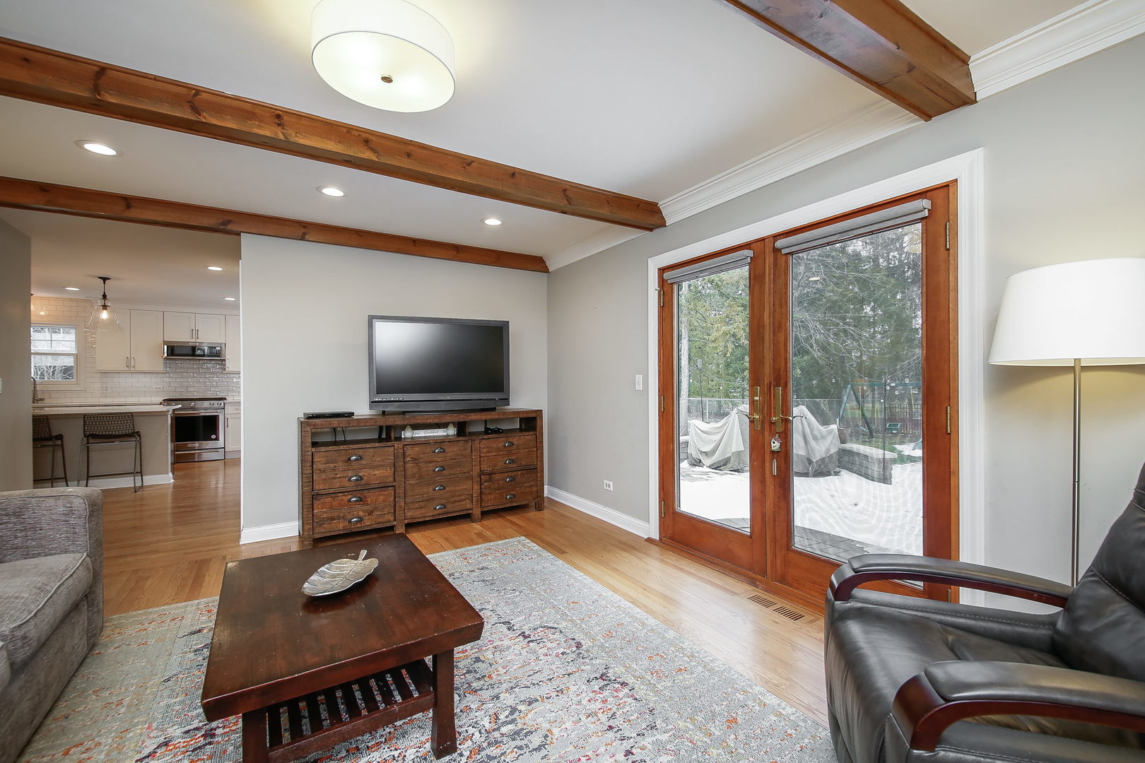 709 Pleasant Avenue, Glen Ellyn, IL 60137