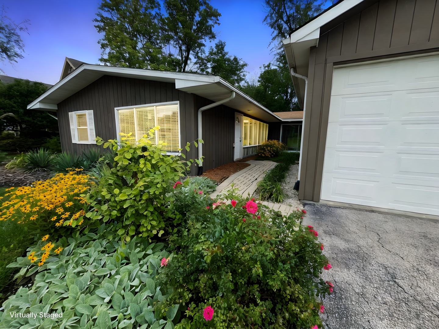 5611 S Quincy Street, Hinsdale, IL 60521