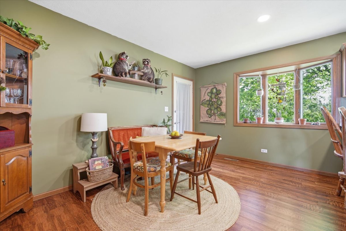 100 W Kentucky Avenue, Chenoa, IL 61726