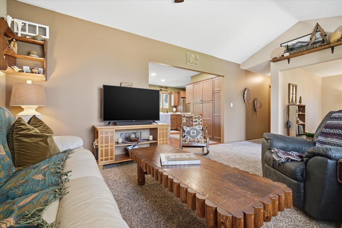 100 W Kentucky Avenue, Chenoa, IL 61726