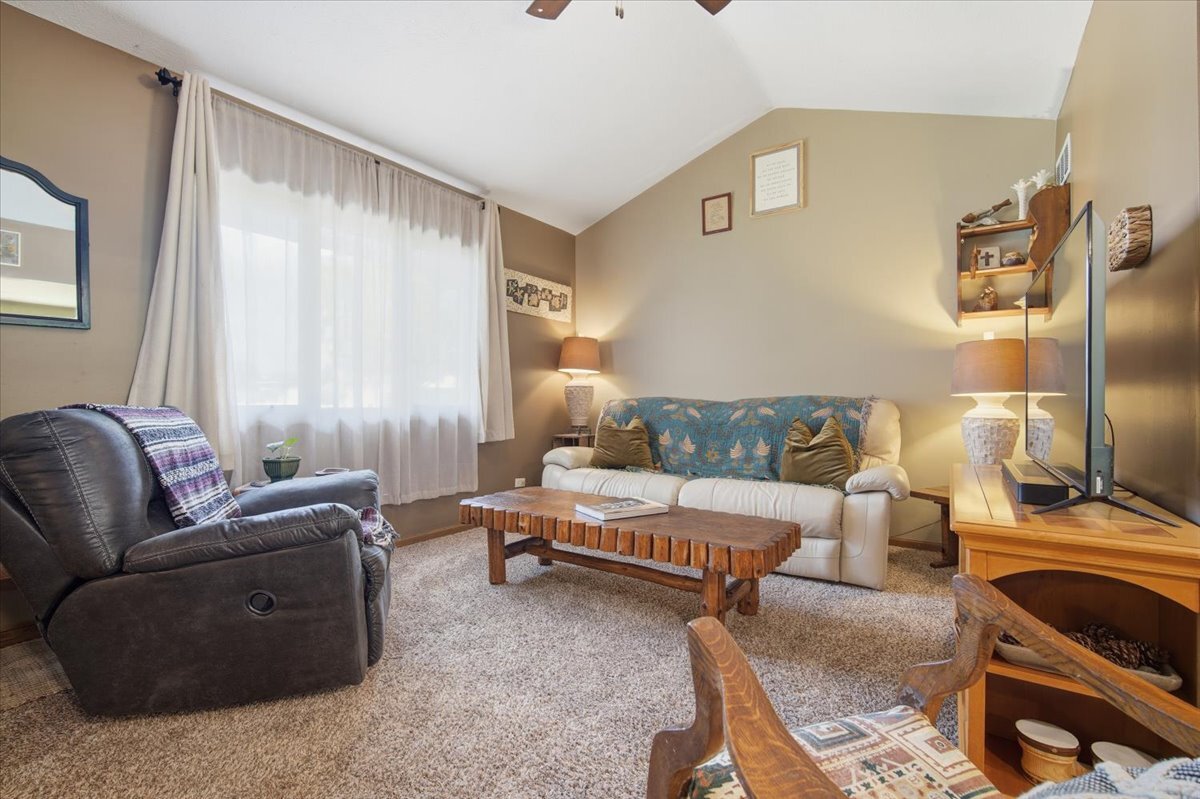 100 W Kentucky Avenue, Chenoa, IL 61726