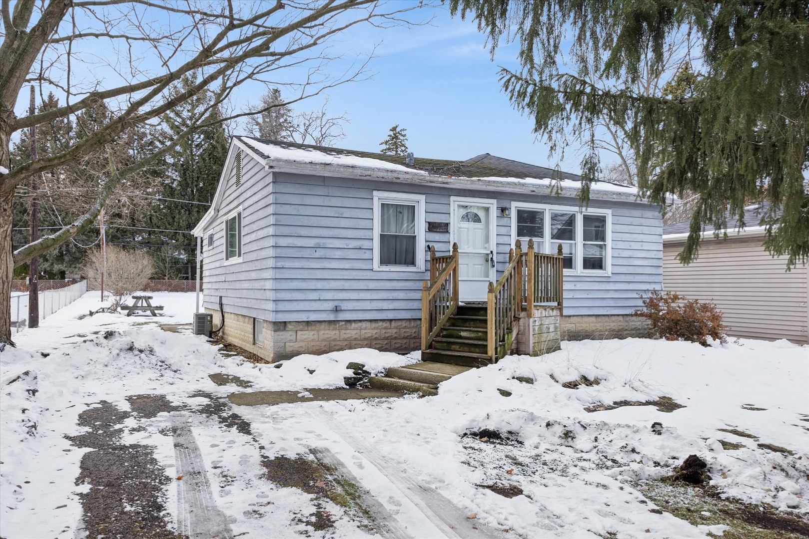 4714 Schwartz Avenue, Lisle, IL 60532