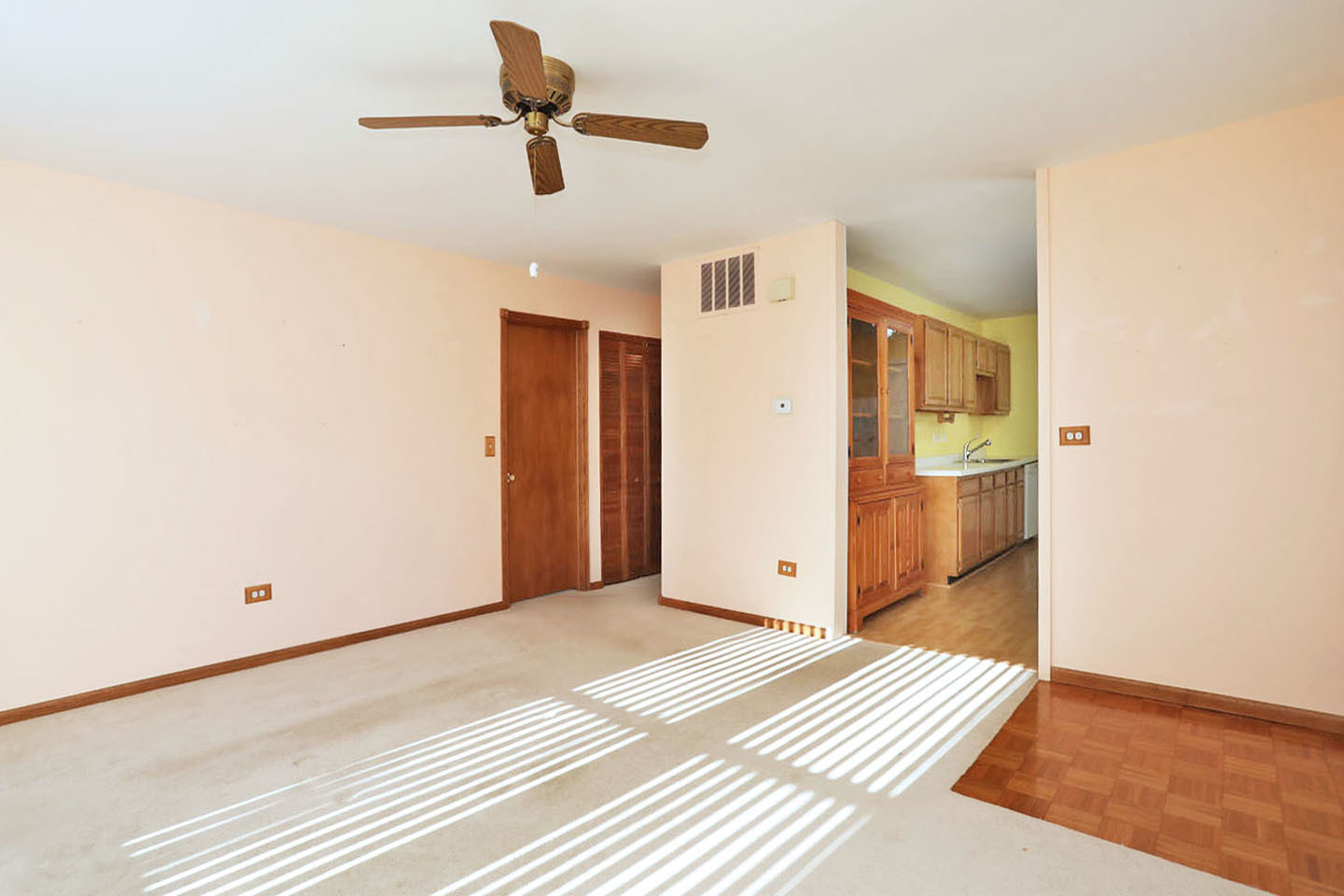 286 Nantucket Hbr #286, Schaumburg, IL 60193