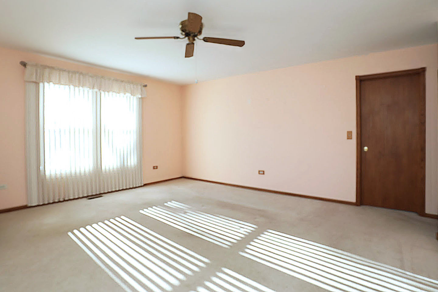 286 Nantucket Hbr #286, Schaumburg, IL 60193