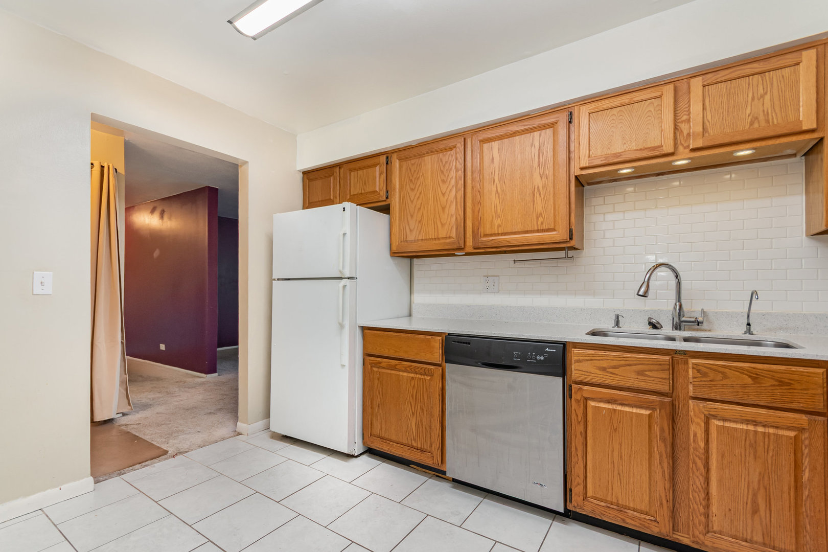 5740 Concord Lane #12, Clarendon Hills, IL 60514