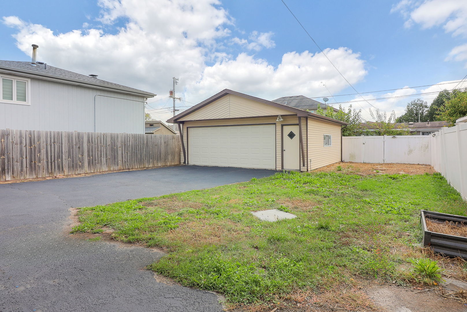 5907 W 89TH Street, Oak Lawn, IL 60453