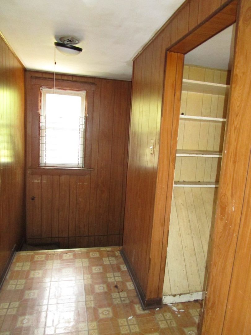 1416 S 17th Avenue, Maywood, IL 60153