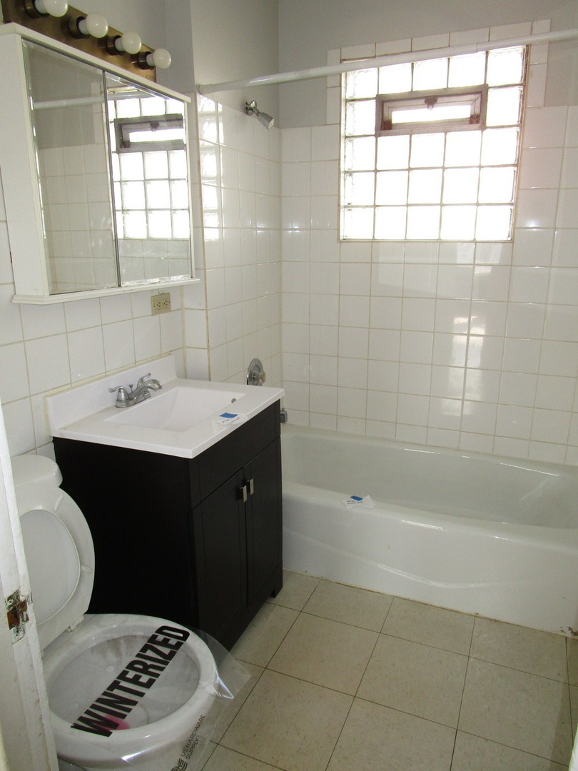 1416 S 17th Avenue, Maywood, IL 60153