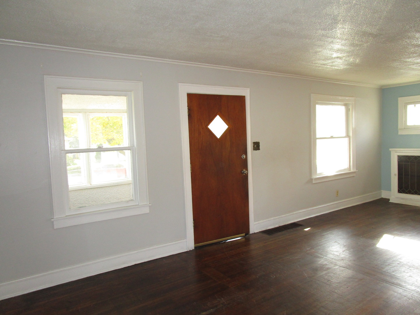 1416 S 17th Avenue, Maywood, IL 60153