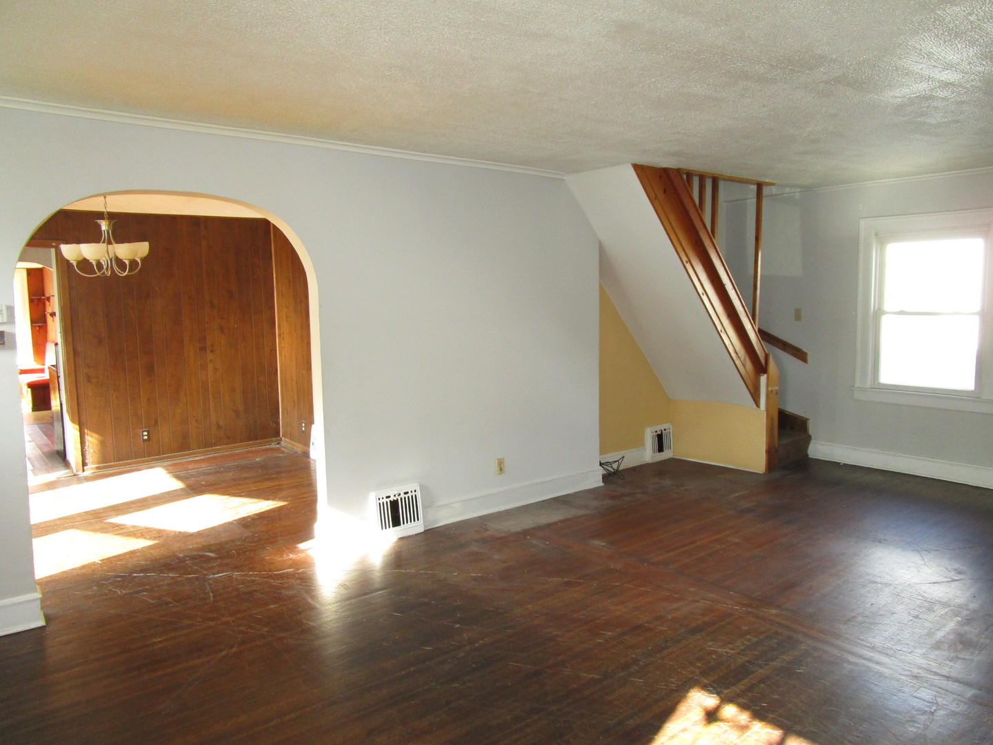 1416 S 17th Avenue, Maywood, IL 60153