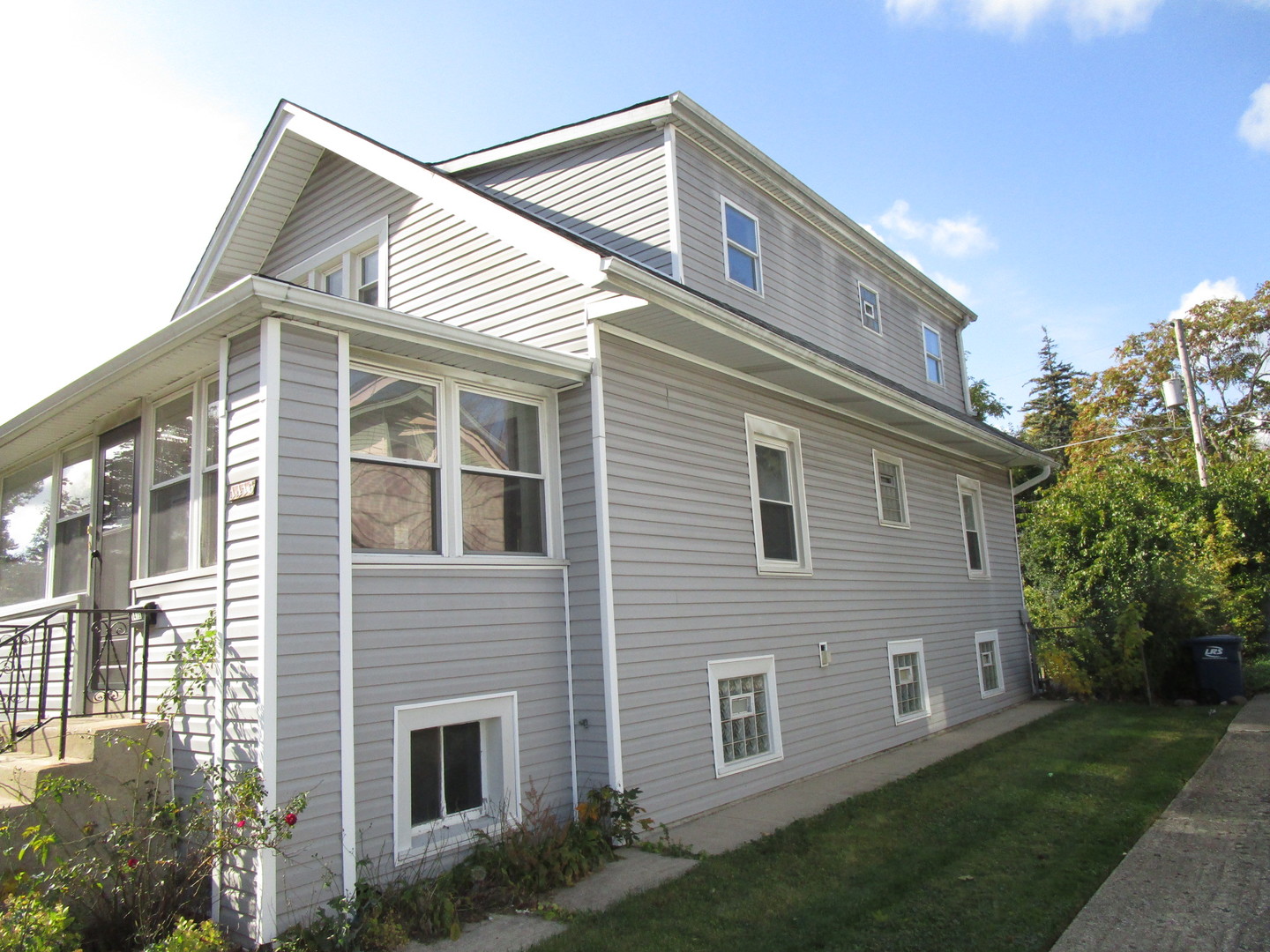 1416 S 17th Avenue, Maywood, IL 60153