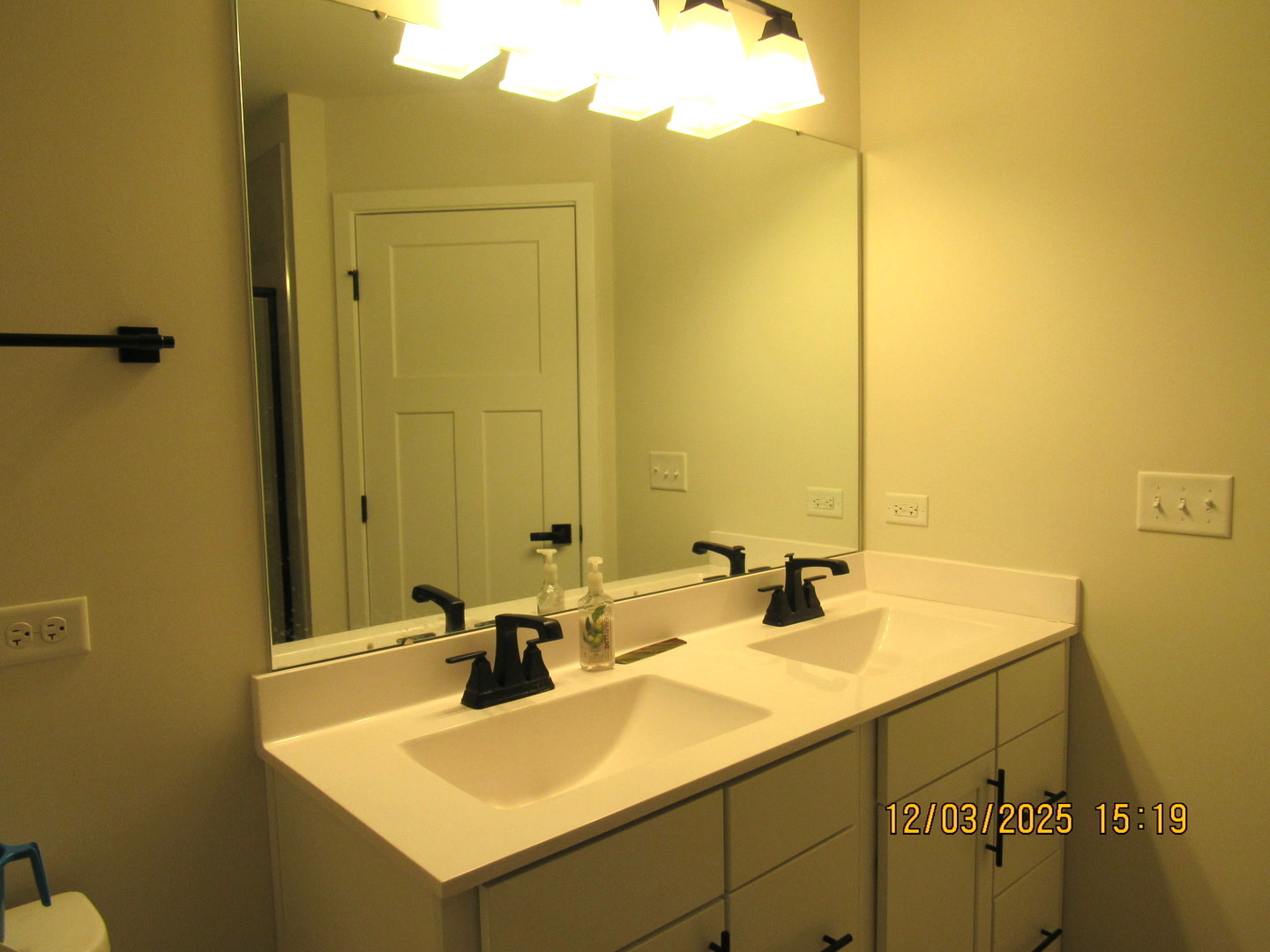 155 Canterbury Way, Lake Zurich, IL 60047