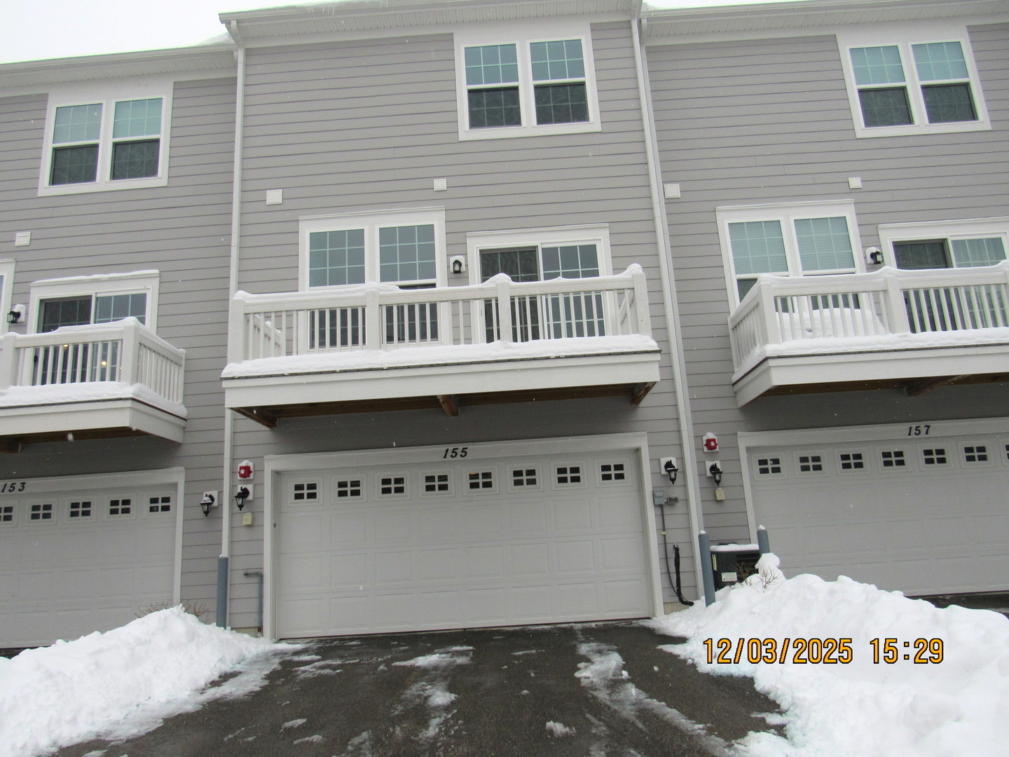 155 Canterbury Way, Lake Zurich, IL 60047