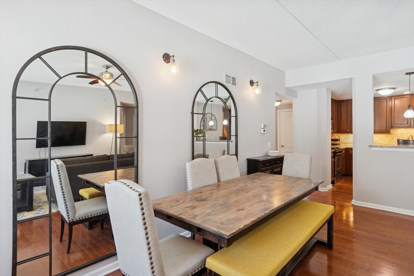 855 E 22ND Street #104, Lombard, IL 60148