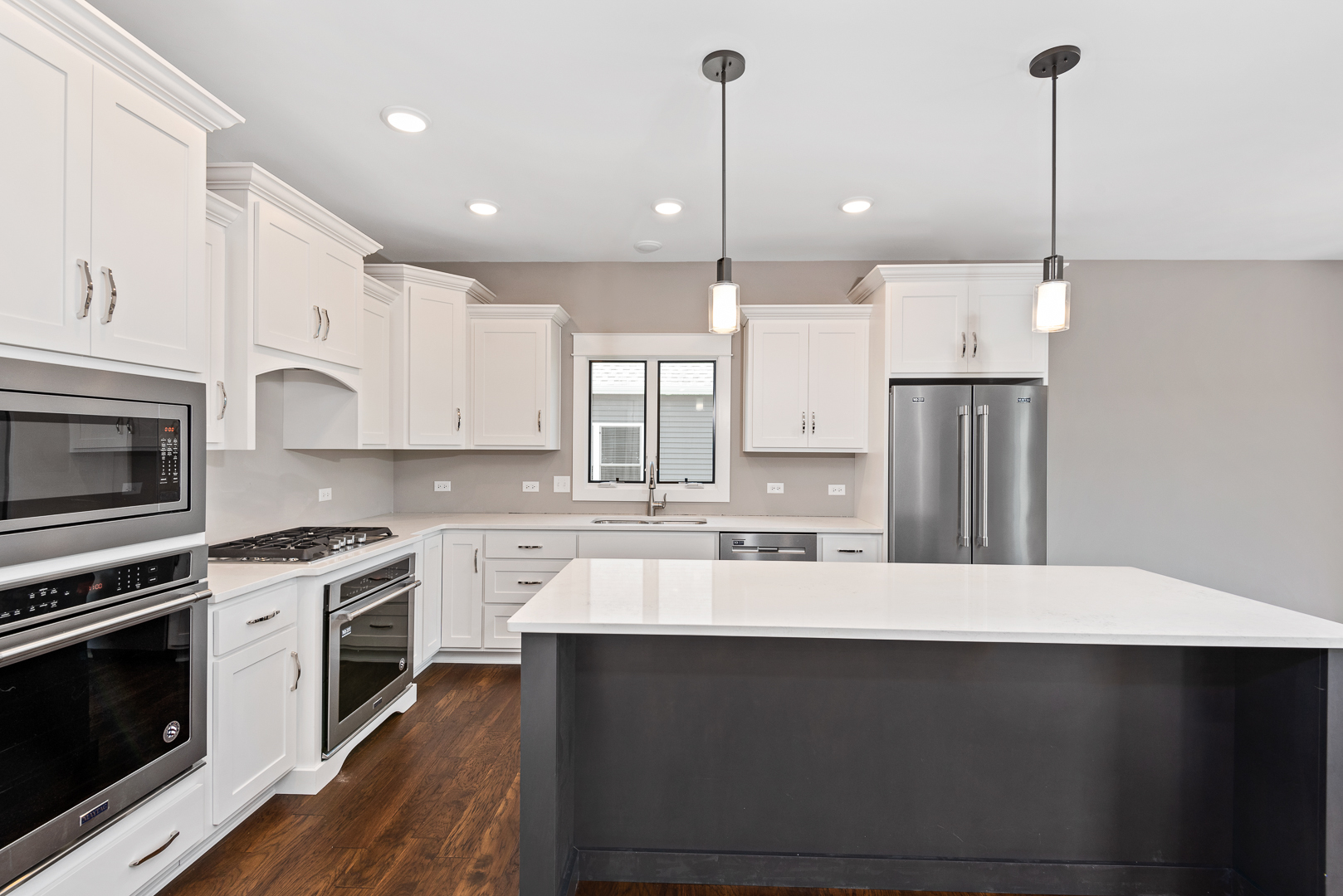 777 Dartmouth Lane, Oswego, IL 60543