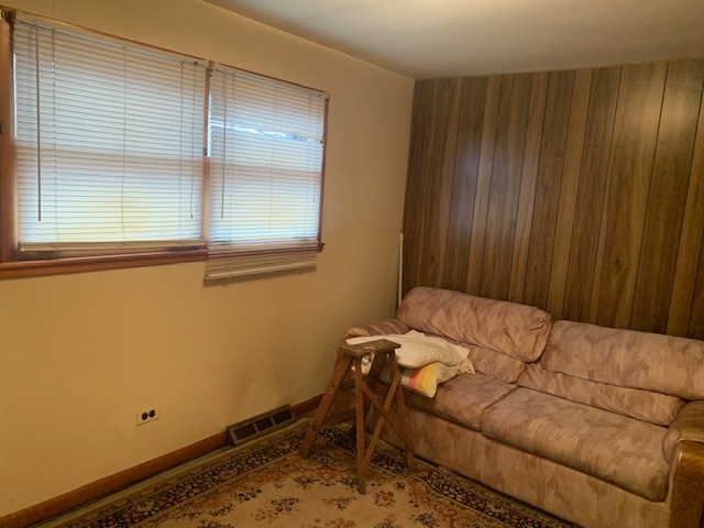 12613 S Marshfield Avenue, Calumet Park, IL 60827