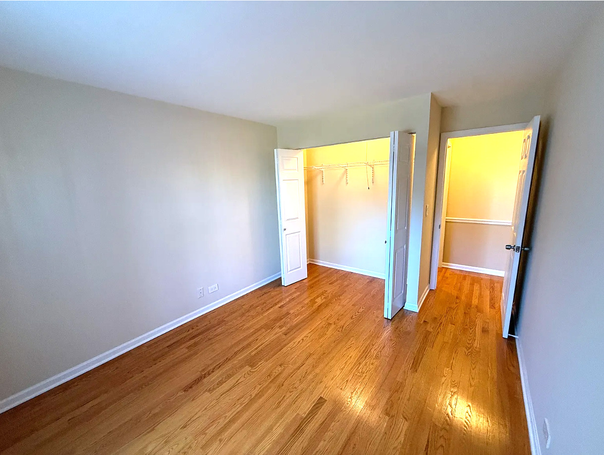 2950 NORTHAMPTON Drive #B1, Rolling Meadows, IL 60008