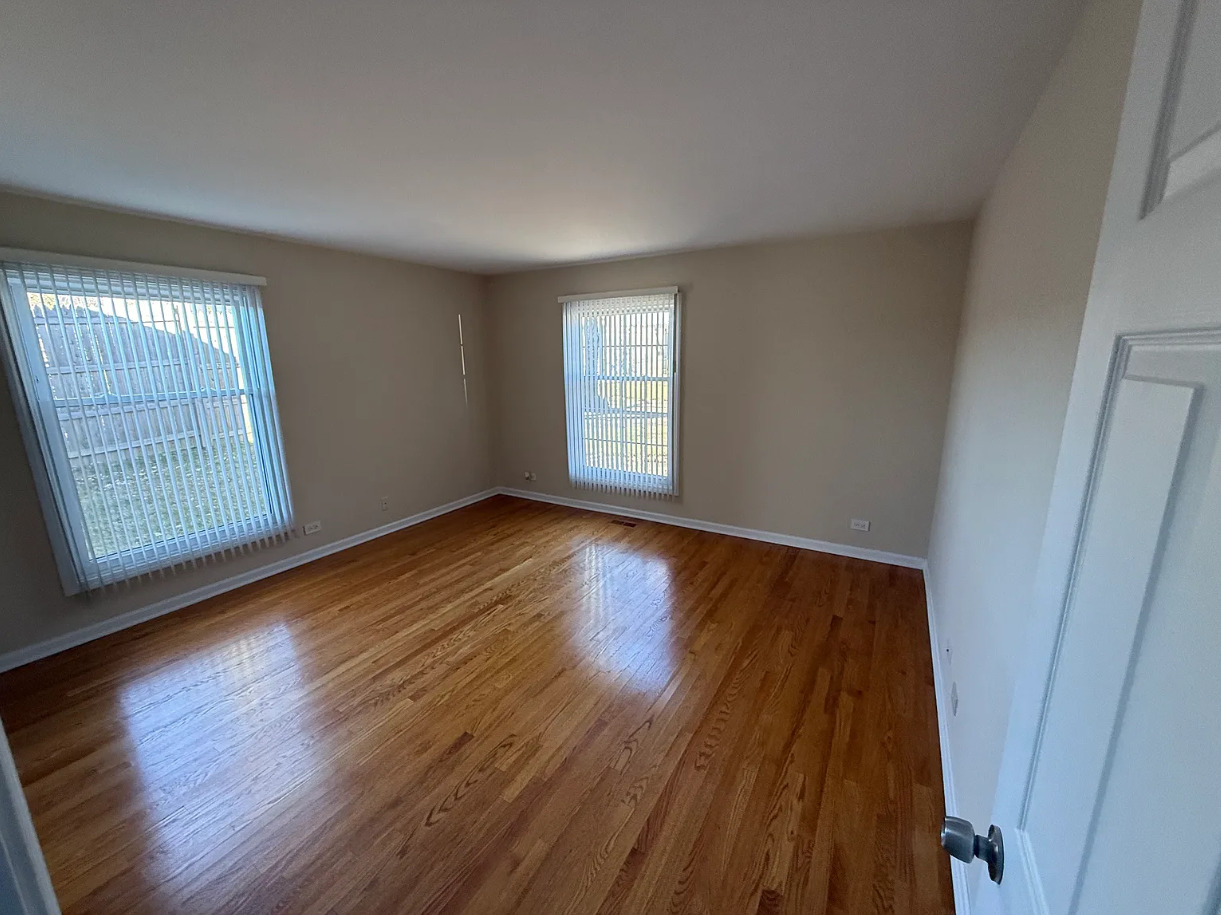 2950 NORTHAMPTON Drive #B1, Rolling Meadows, IL 60008