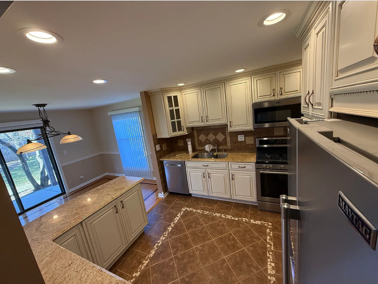 2950 NORTHAMPTON Drive #B1, Rolling Meadows, IL 60008