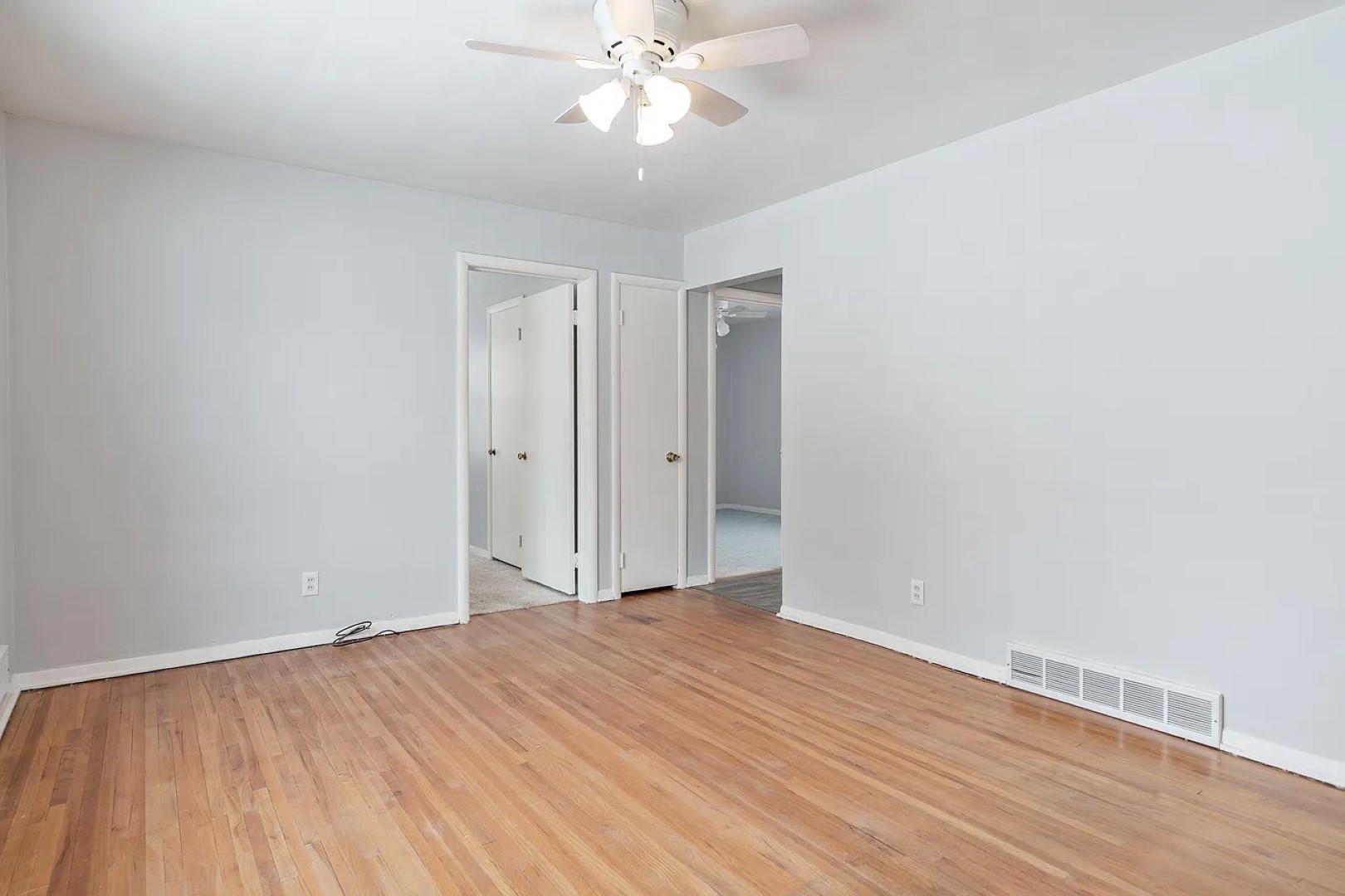 1003 E Hosmer Street, Loves Park, IL 61111