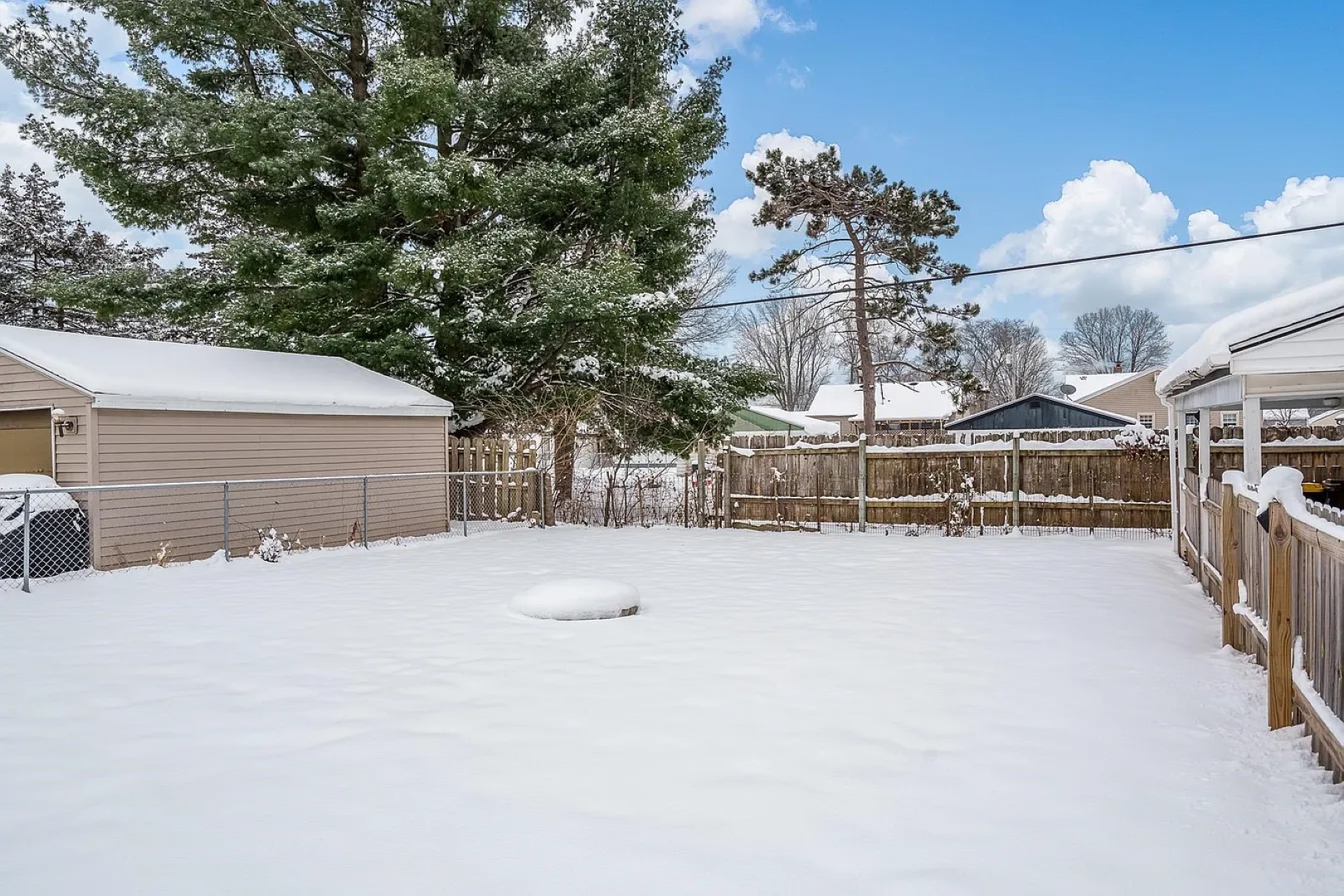 1003 E Hosmer Street, Loves Park, IL 61111