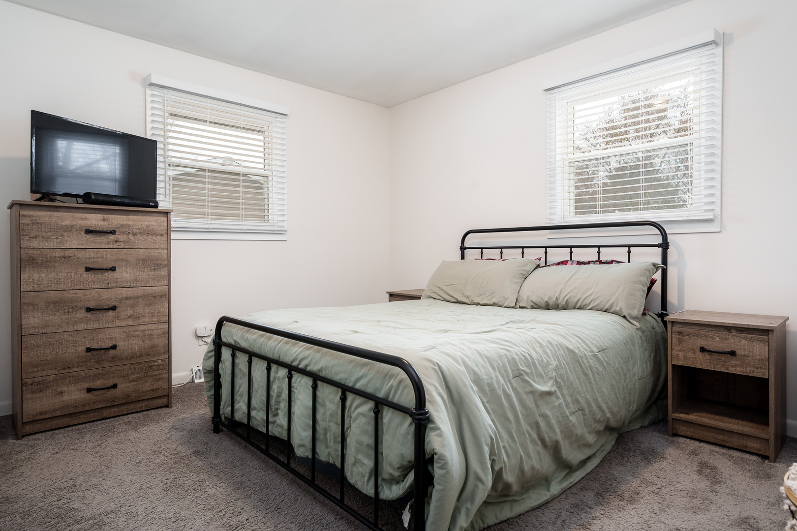 1517 Minns Drive, Machesney Park, IL 61115