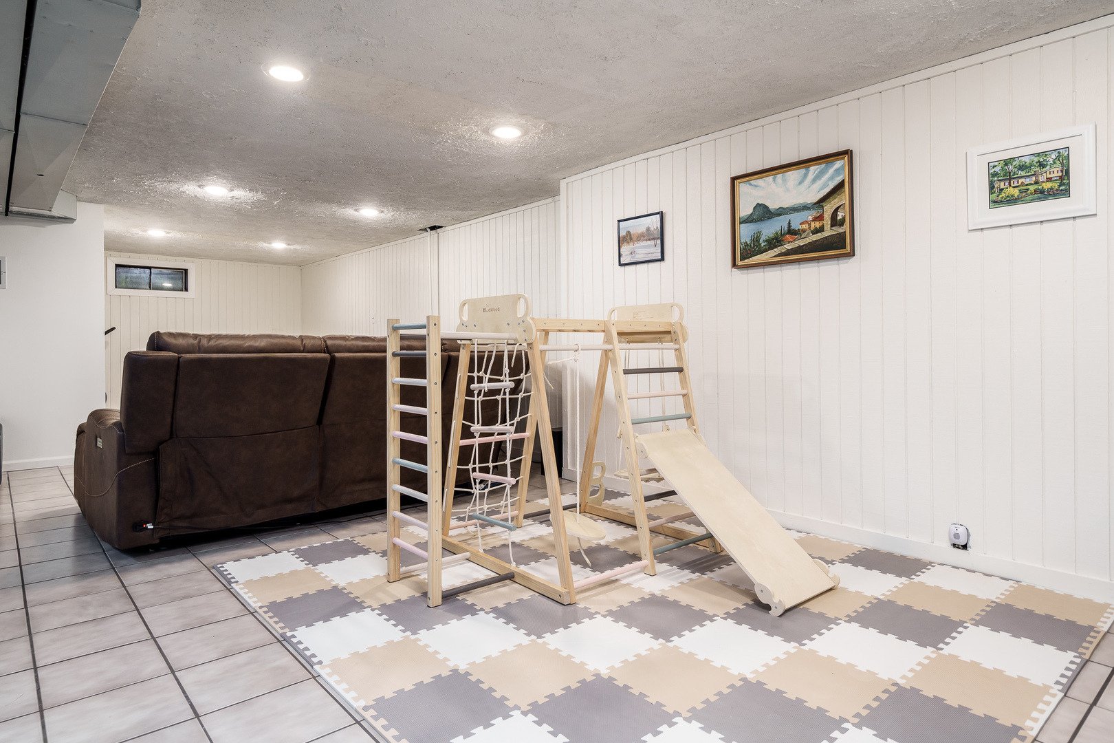 1517 Minns Drive, Machesney Park, IL 61115