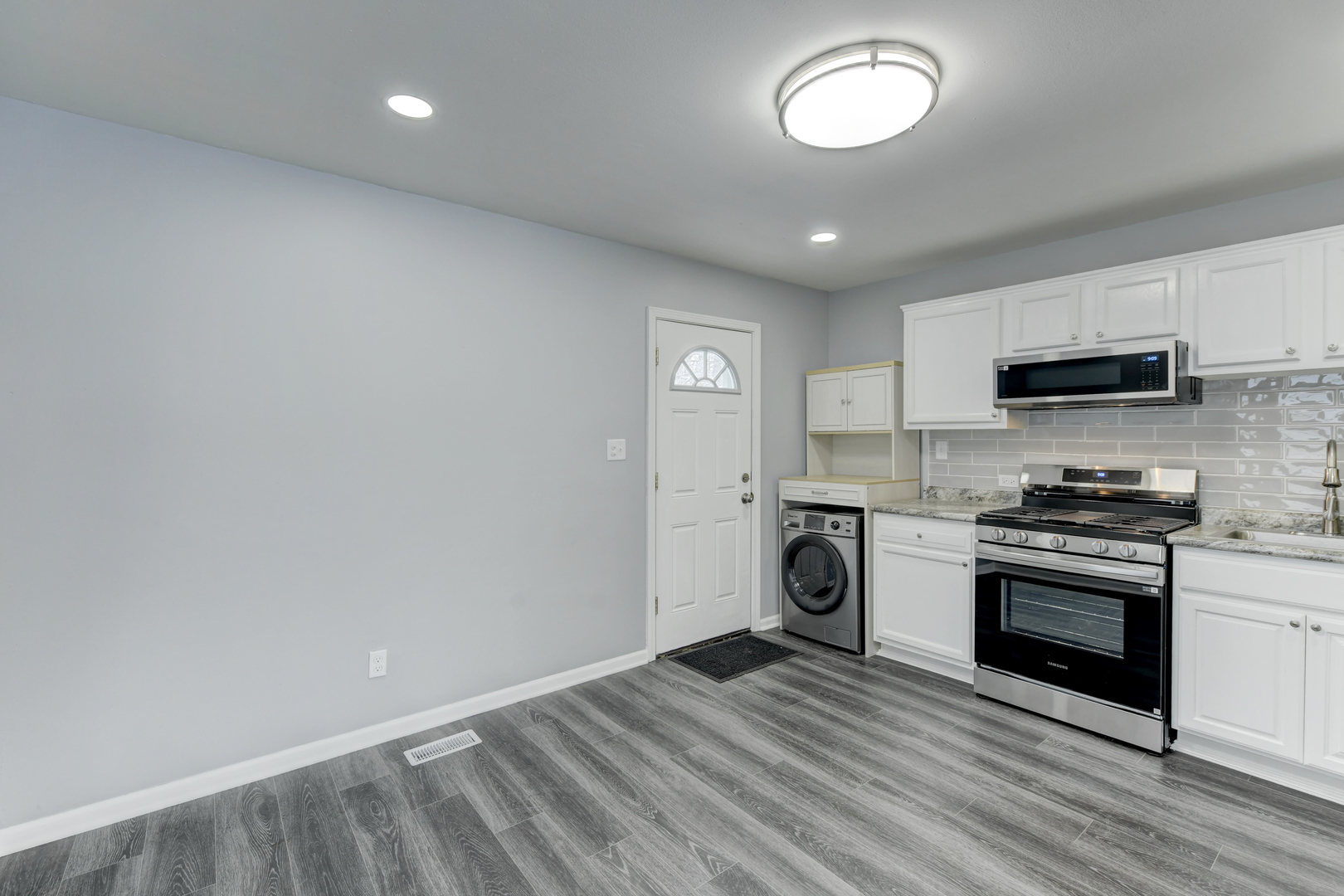 2059 216th Street, Sauk Village, IL 60411