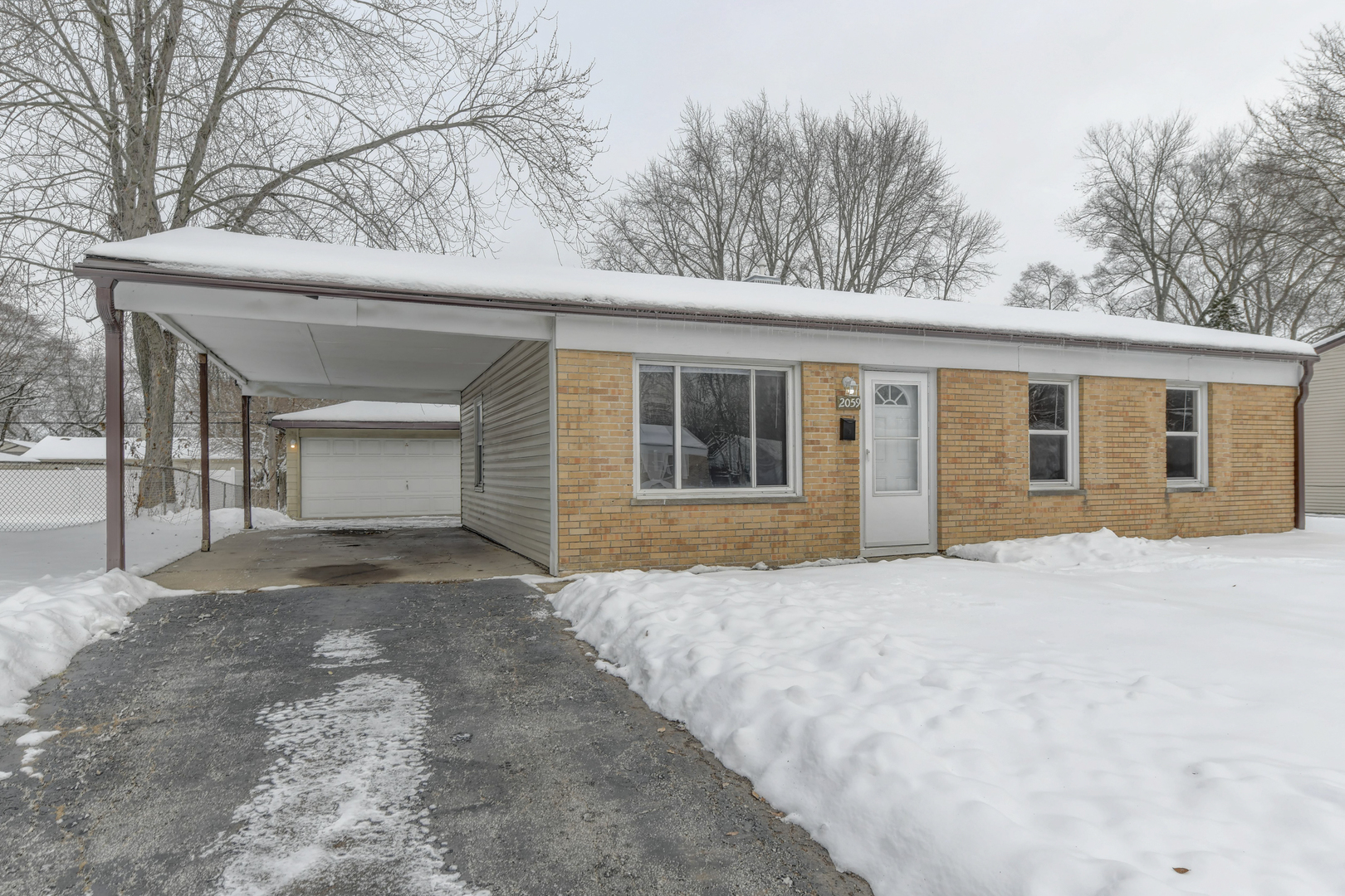 2059 216th Street, Sauk Village, IL 60411