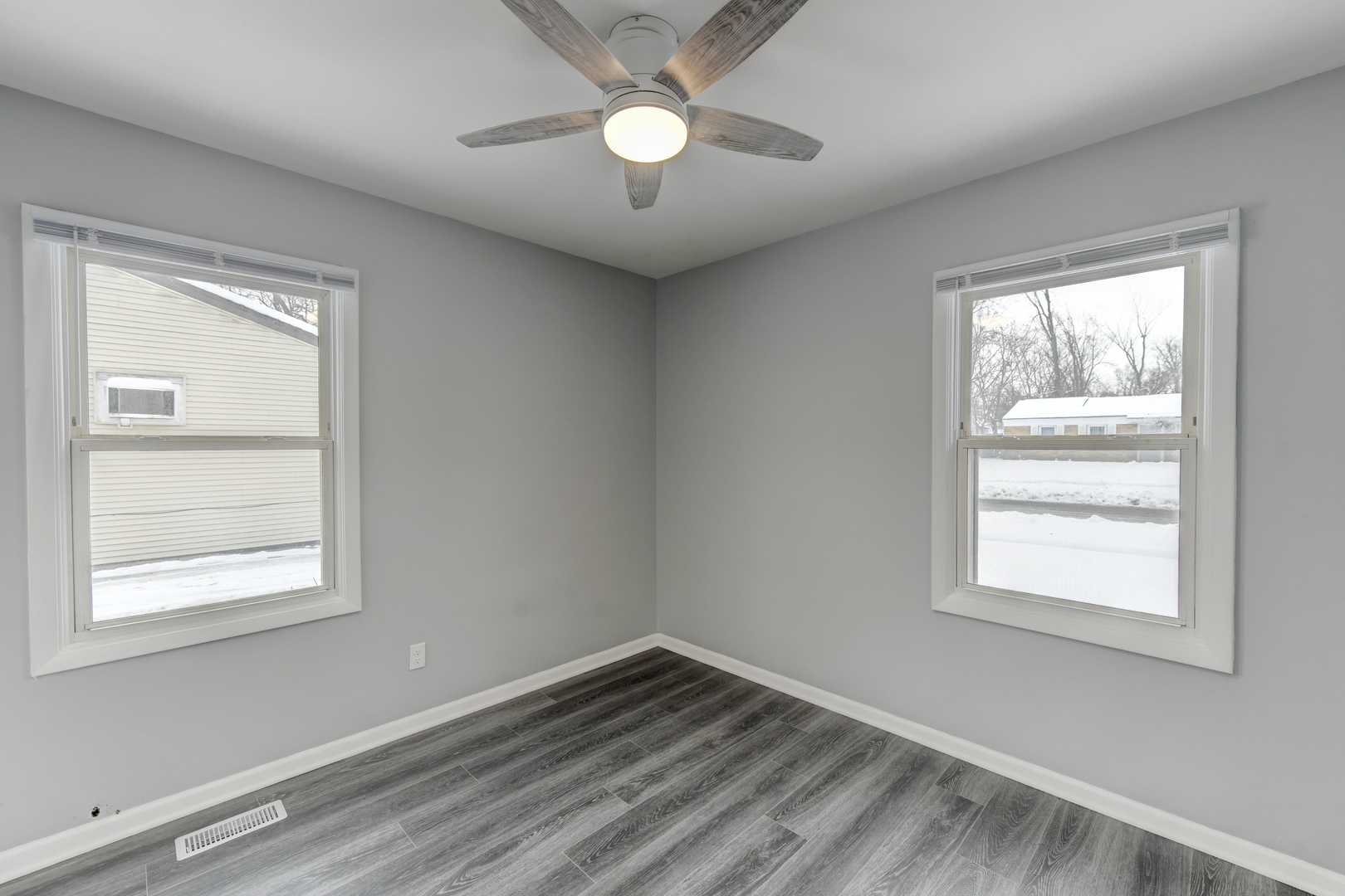 2059 216th Street, Sauk Village, IL 60411