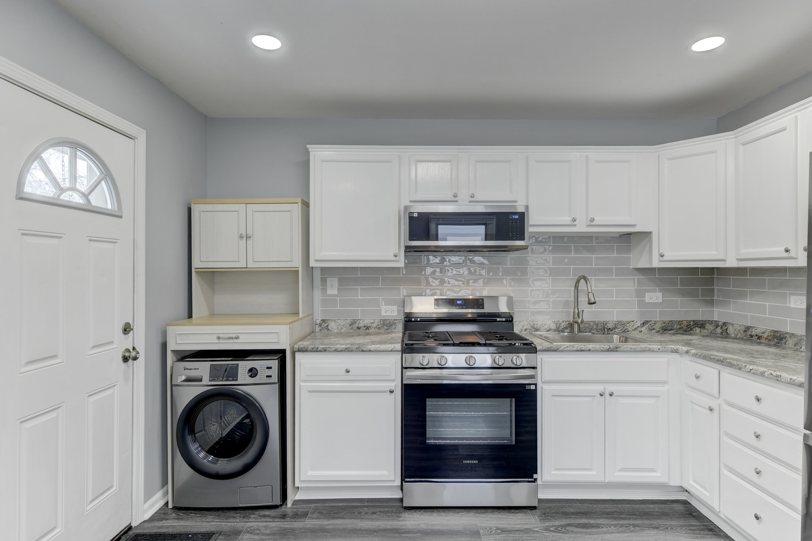 2059 216th Street, Sauk Village, IL 60411