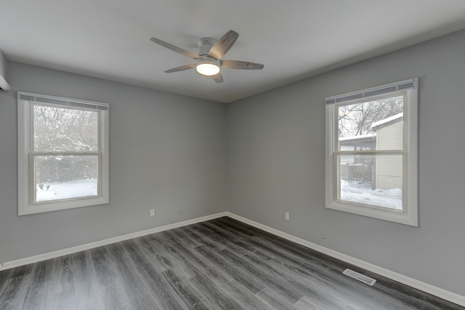 2059 216th Street, Sauk Village, IL 60411