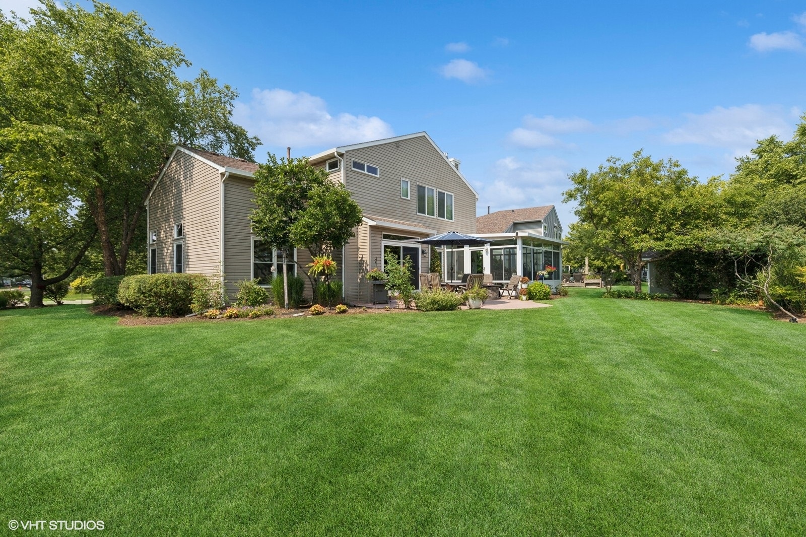 1603 Napa Drive, Gurnee, IL 60031