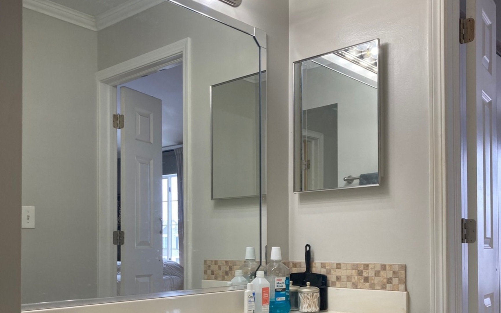 522 Lowell Drive, South Elgin, IL 60177