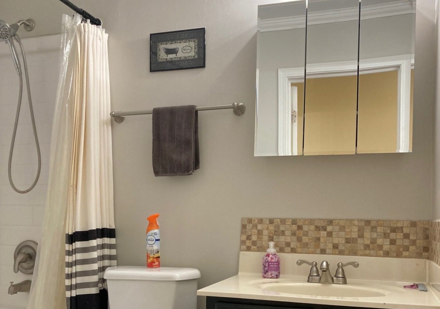 522 Lowell Drive, South Elgin, IL 60177